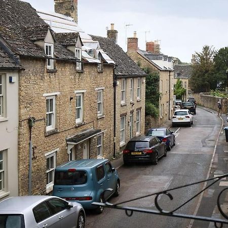 Spacious 1-Bed Apartment With Super King Or Twin In Central Charlbury, Cotswolds Extérieur photo